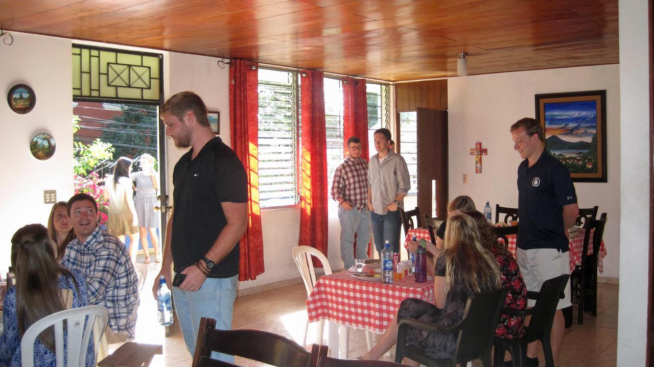 Hostal Cumbres Del Volcán Escalón *